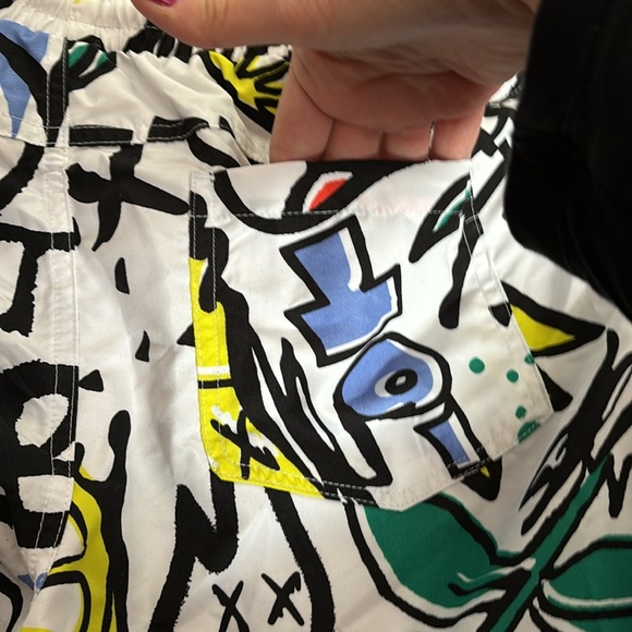 NWT no boundaries mens prints white shorts w/ pockets size small (28-30) - Picture 3 of 6